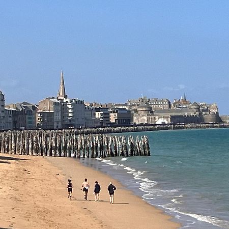Le Cezembre, Au Pied De La Plage Saint-Malo Buitenkant foto